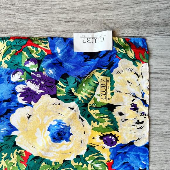 Vintage Echo Club 7 Silk Square Scarf 34x34 Bold Floral Maximalist 80s NWT - Picture 3 of 7